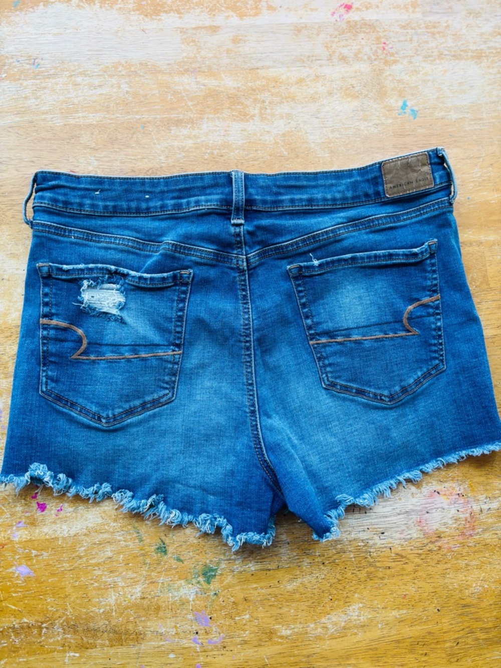 American Eagle Distressed super stretch Button-Front Jean Shorts size 16 - Picture 5 of 6